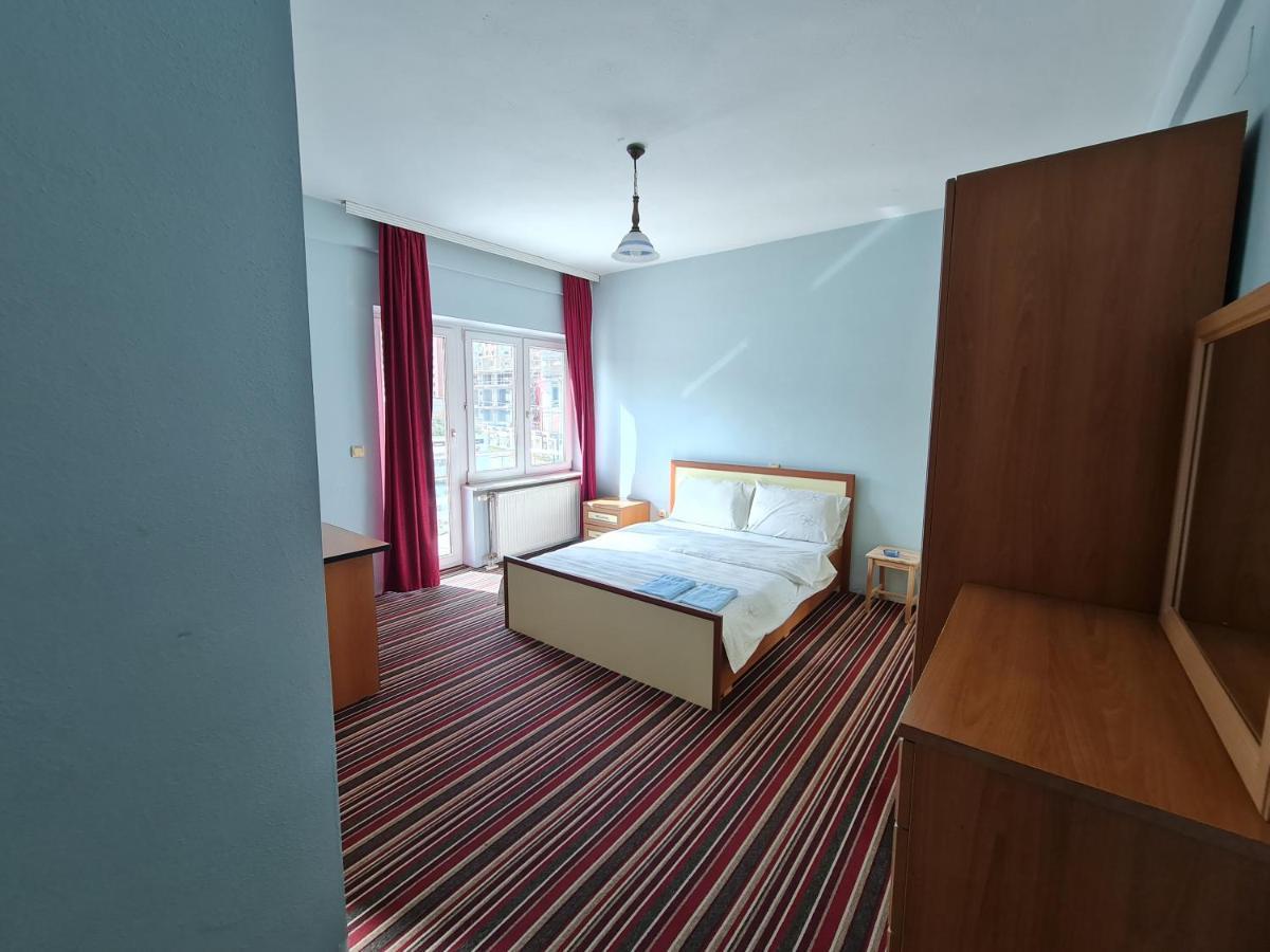 Holiday Ferizaj Extérieur photo