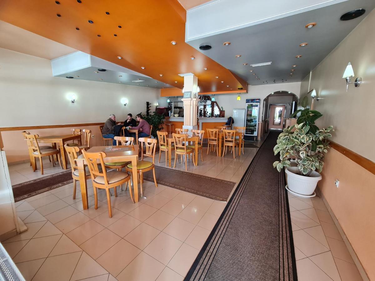 Holiday Ferizaj Extérieur photo