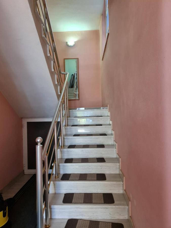 Holiday Ferizaj Extérieur photo