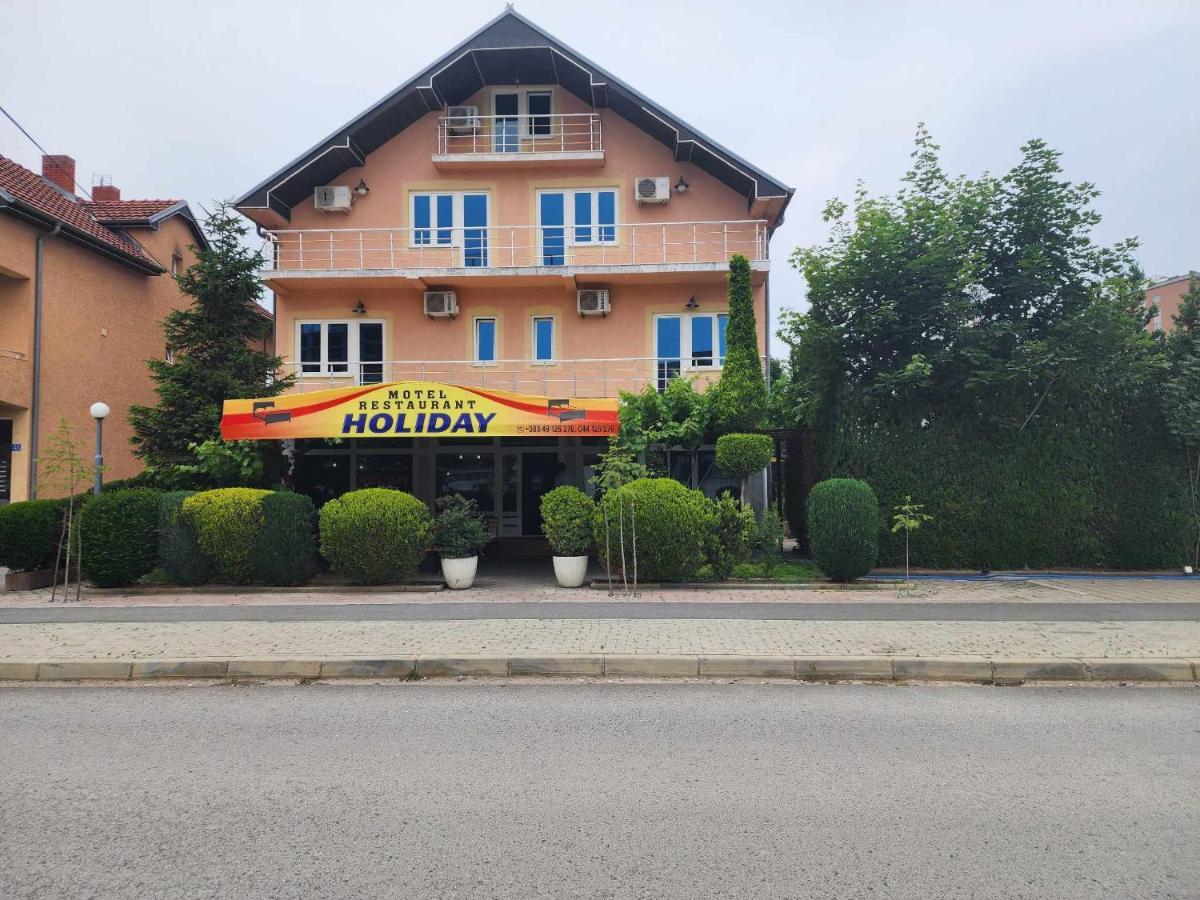 Holiday Ferizaj Extérieur photo