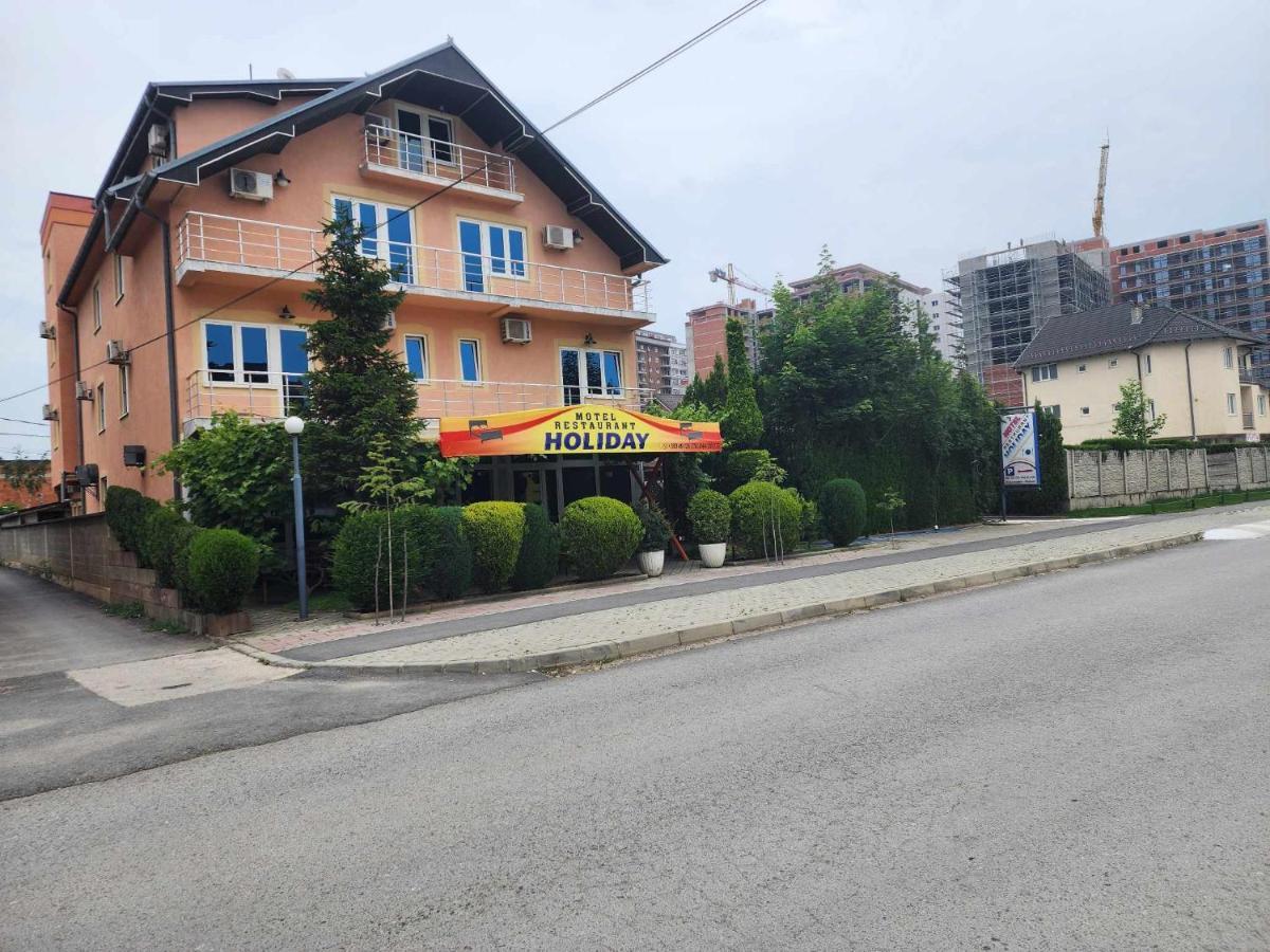Holiday Ferizaj Extérieur photo